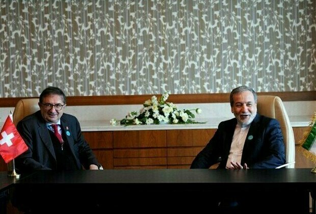 Iran Ready to Resume Talks with EU3: Araqchi