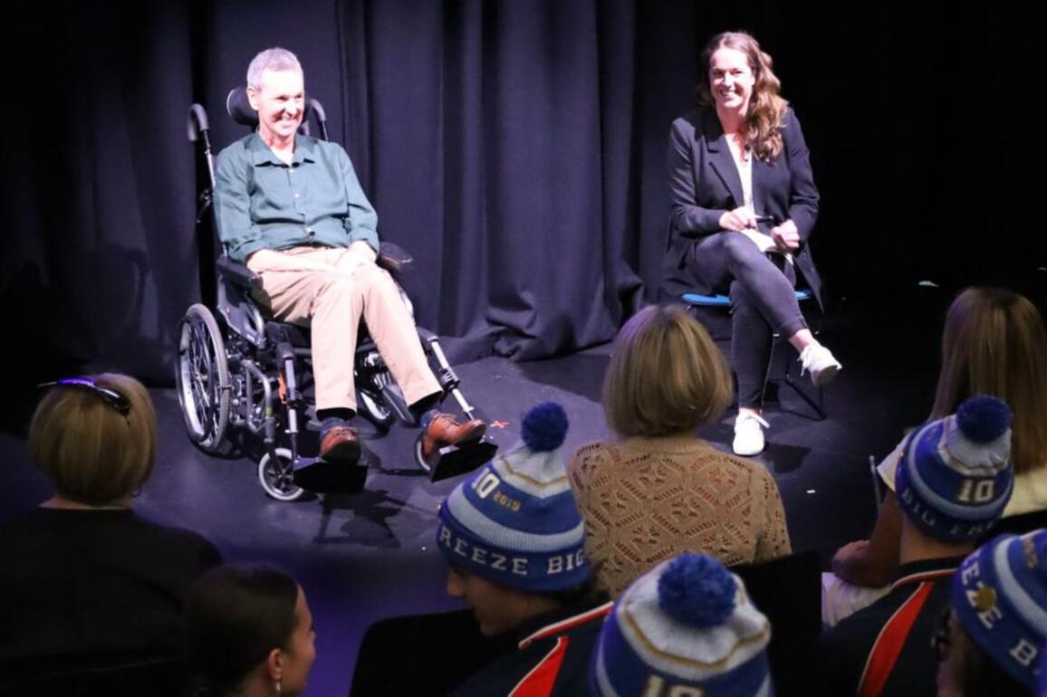 Neale Daniher inspires Perth students with powerful message of resilience