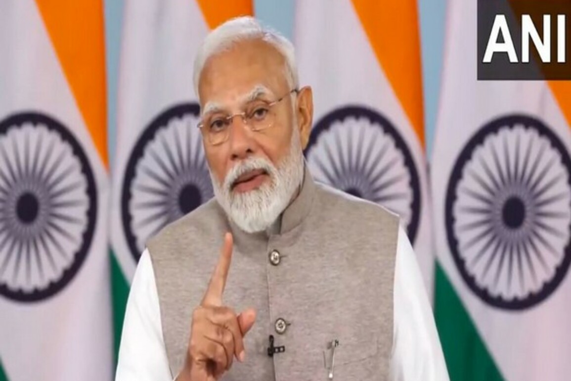 "Voice of urban Naxalites being heard in parties that were inspired by Gandhiji...": PM Modi