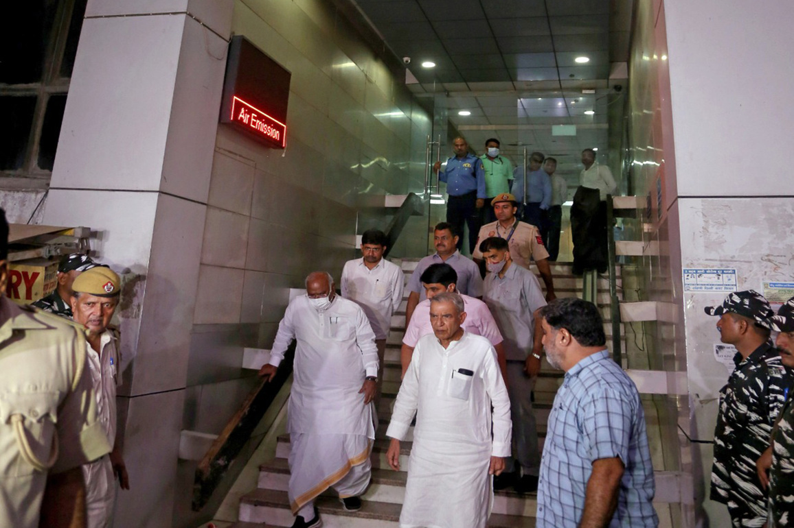 Delhi HC renotifies ED's National Herald appeal for April 20