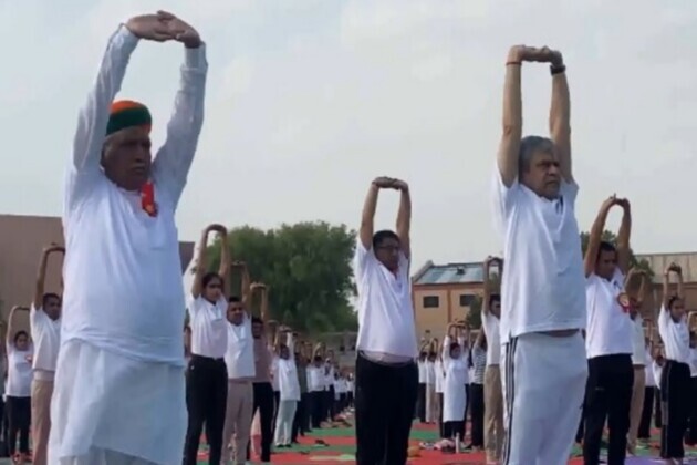 'Many ills of life can be cured': Ashwini Vaishnaw, Arjun Ram Meghwal participate in International Yoga Day event in Bikaner