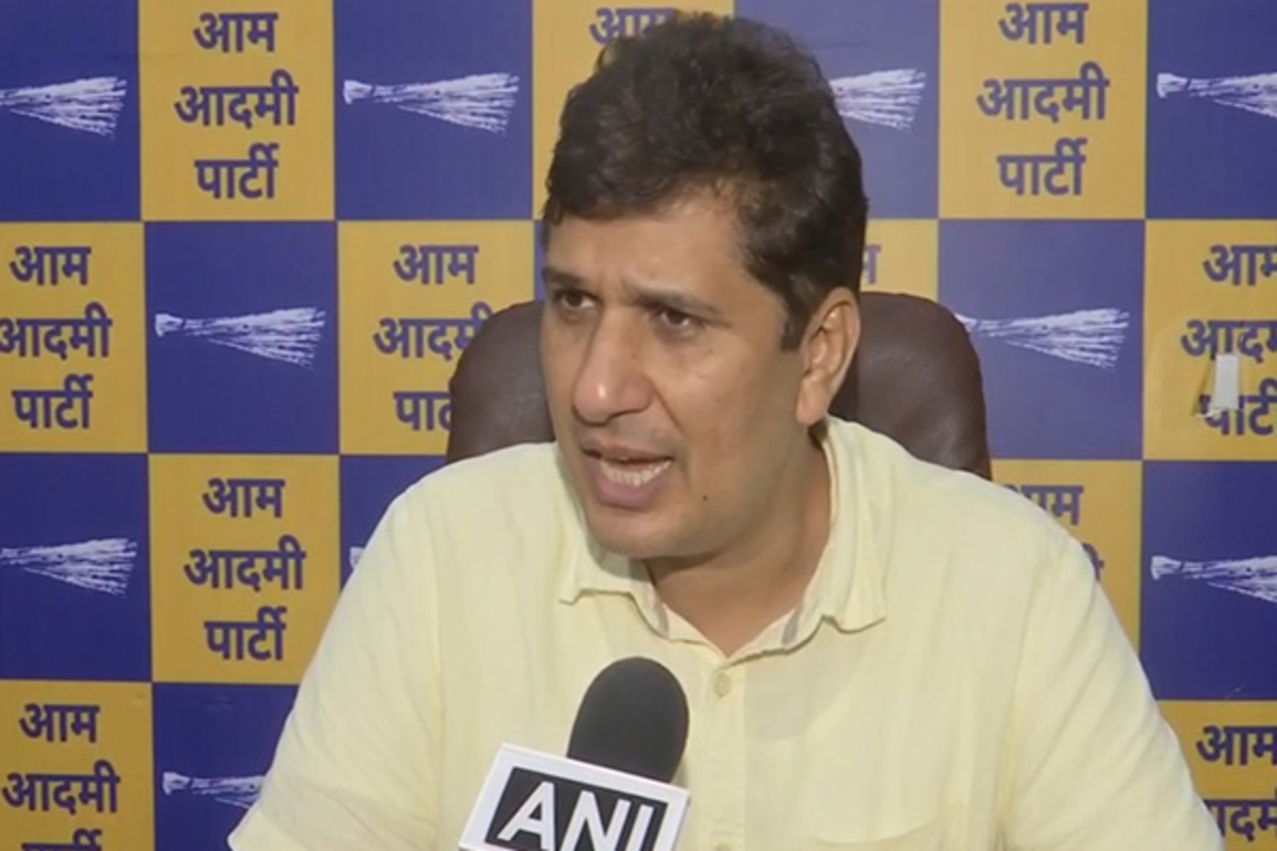 "BJP's school fee bill will burn hole in parents' pockets...": Saurabh Bharadwaj