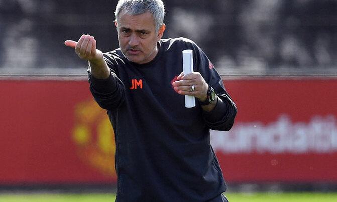 Tottenham issue warning after Mourinho and players seen training Tottenham issue warning after Mourinho and players seen training