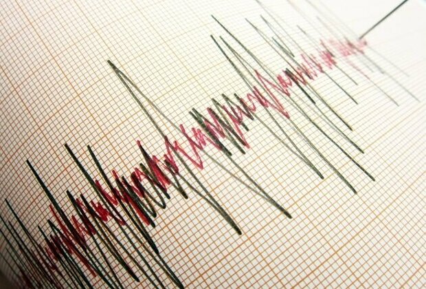 Magnitude 6.5 quake strikes off British Columbia, Canada