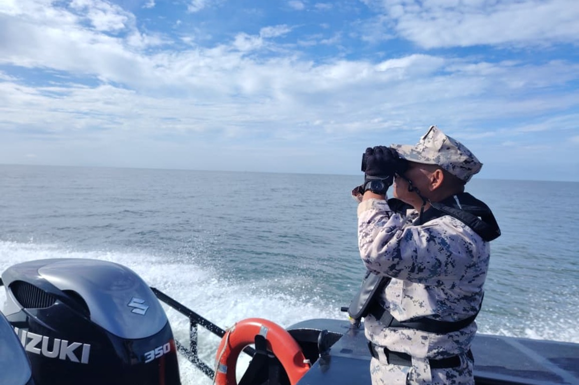 Photo Flash | 1 dead, 6 rescued, dozens missing after migrant boat capsizes off Malaysia-Thailand waters