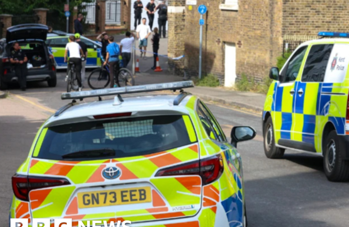 Body found in search for girl missing in River Thames