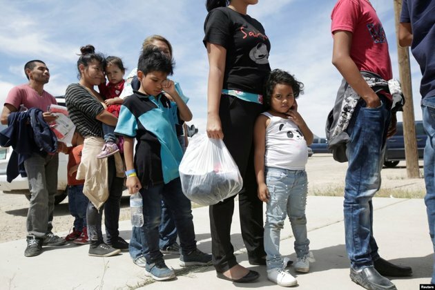 New Mexico Counties Revolt Against Migrant Releases