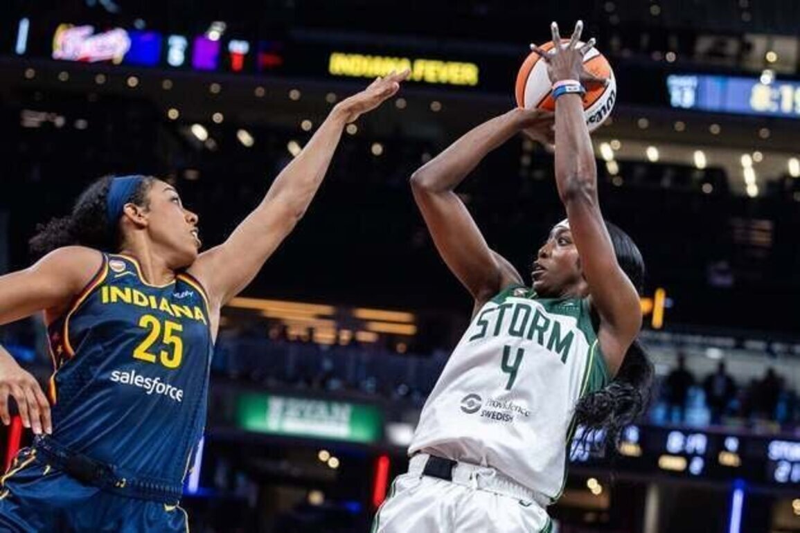 Caitlin Clark helps Fever slide past Storm