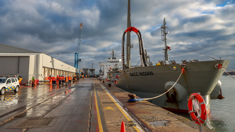 First ship docks at Aggregate Industries' new Southampton deep-sea cement terminal