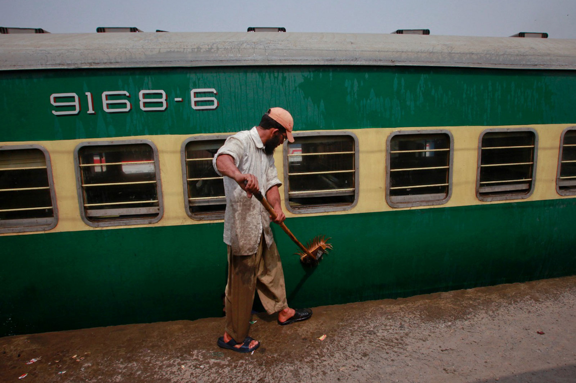 Pakistan railways' financial woes threaten Eid travel plans