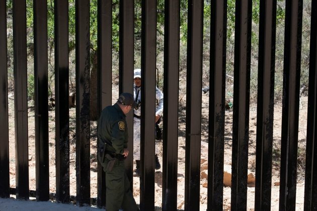 For Desperate Migrants, Hope is in Breach at US Border Wall