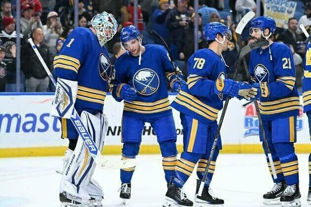 NHL roundup: Sabres ring up 9 goals vs. Blackhawks