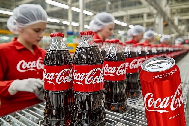 Coca-Cola to use cane sugar in US after talks with Trump