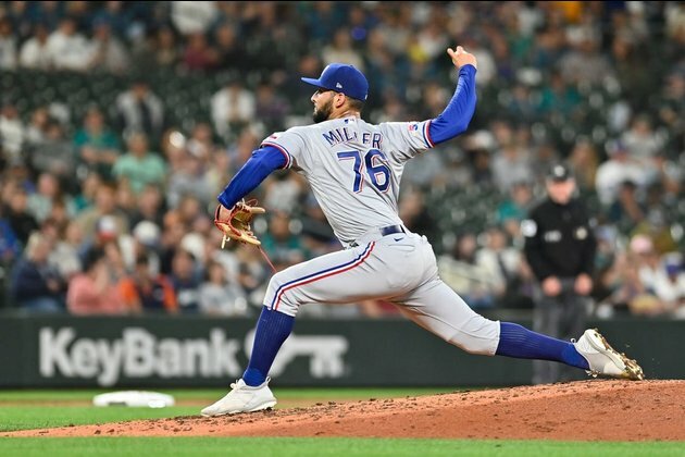 Josh Jung's 2 HRs, 5 RBIs send Rangers past Mariners