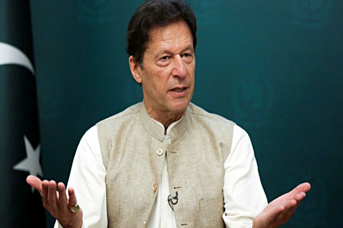 Pakistan: Imran Khan refuses to cooperate with cybercrime investigators at Adiala Jail