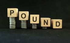 Weak pound increases need for schemes to take action over expat pensioners