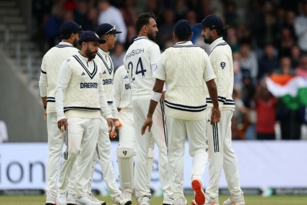 Shardul, Prasidh change complexion of 1st Test in India's favour as England stand 102 runs away from win
