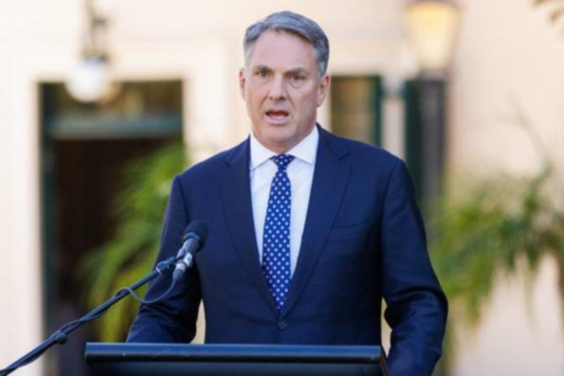 Labor to bring forward $1b in defence spending to bolster capabilities, budget to show