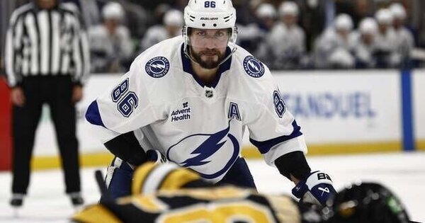 Lightning , Bruins to clash in the outdoor chill of Florida