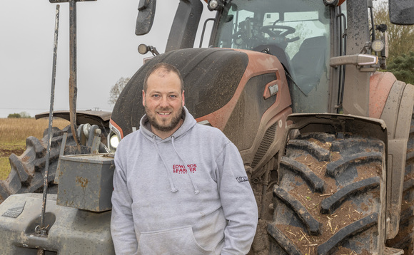 Valtra's Q305 tractor fits the bill on organic farm 