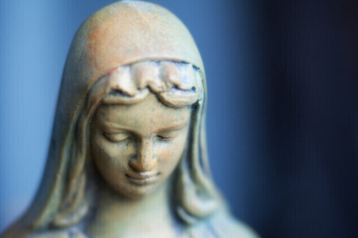 Israeli soldiers jailed for desecrating Virgin Mary statue
