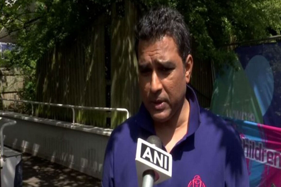 "This 'no shaking hands' is such a silly thing...": Sanjay Manjrekar before India-Pakistan T20 World Cup fixture