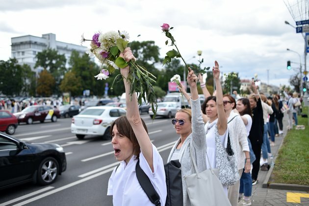 Thousands in Belarus Form &#039;Lines of Solidarity&#039; in Protest