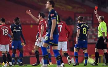 Ralph Hasenhuttl, atendeka Southampton akiikidde ddiifiri Mike Dean ensingo