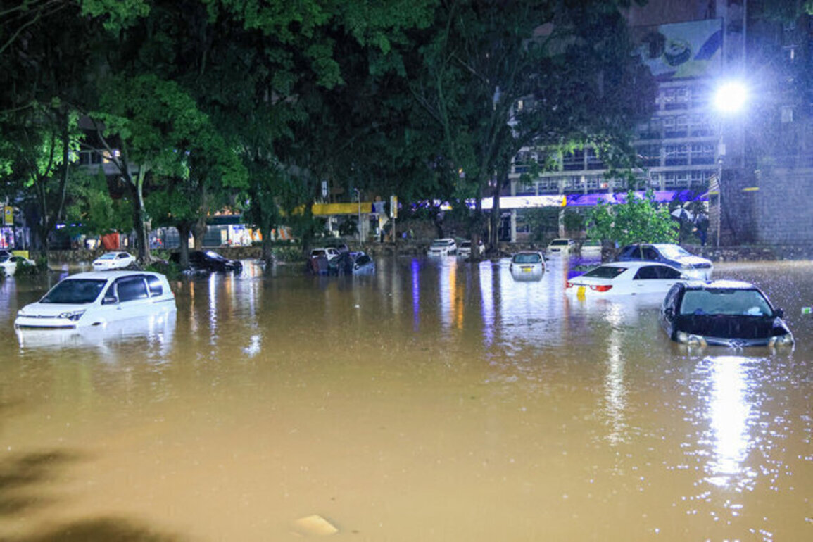 Death toll from flood rises to 28 in Kenya's capital
