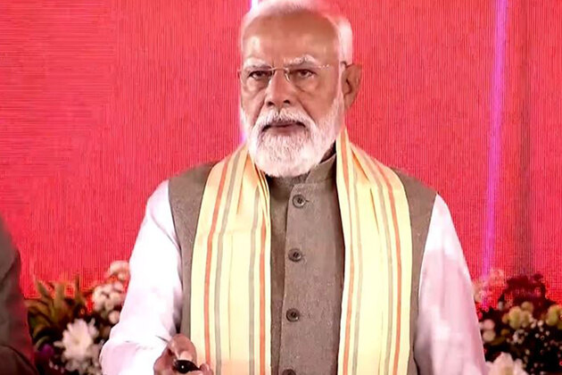 West Bengal: PM Modi inaugurates, flags off projects worth more than Rs 800 cr in Singur