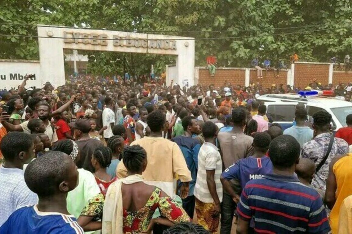 Dozens killed in high school stampede in African country 