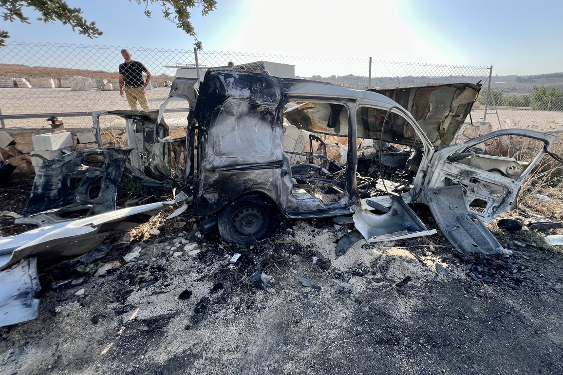 LEBANON-ZAWTAR-ISRAELI AIRSTRIKES-CAR WRECKAGE