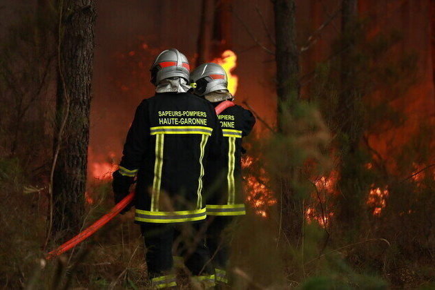 Russia rebuffs French wildfire conspiracy theory