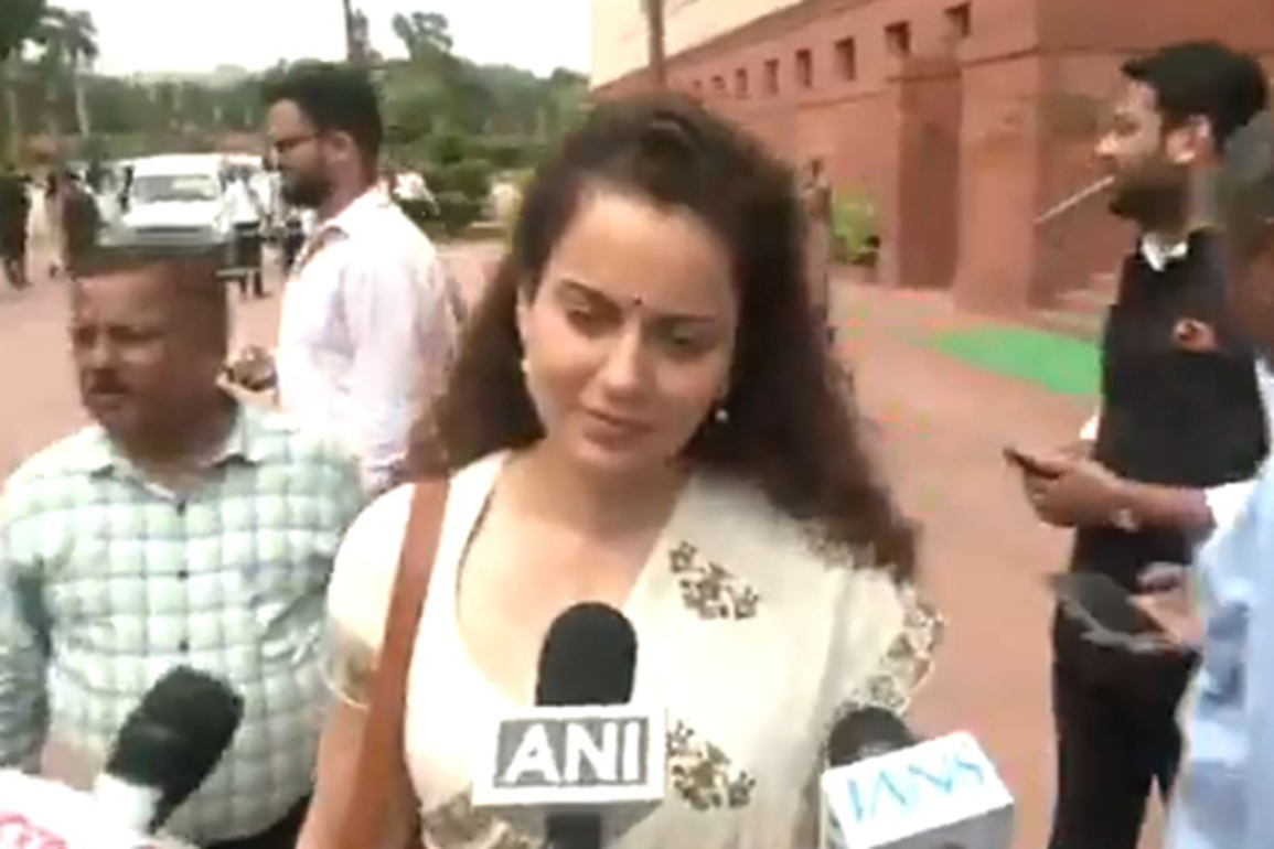 "Anti-India mindset": Kangana Ranaut slams Rahul Gandhi