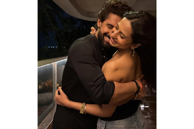 "Watch all beings in awe of you..." Ravie Dubey's adorable birthday message for Sargun Mehta