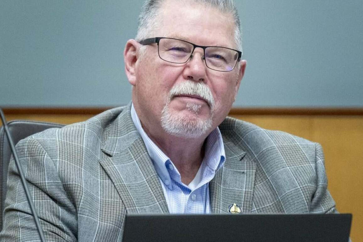 Lincoln council refuses to reconsider health board vote