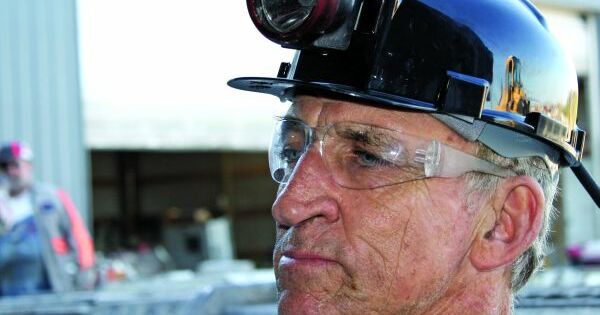Low pro hard hat hotsell