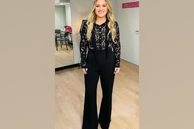 Singer Kelly Clarkson postpones opening night of Las Vegas residency show due to vocal issues