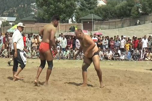 PM's 'Khelo India' initiative plays out well in JK; Wrestlers participate in a large numbers