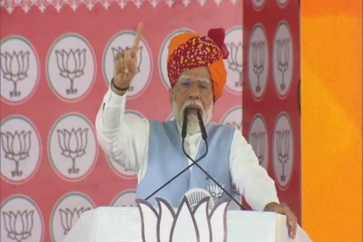 "Modi mauj karne ke liye paida nahi hua...": PM Modi in Rajasthan