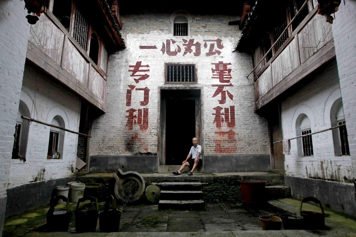 Hong Kong artist sentenced again for Chinese 'freedom' graffiti