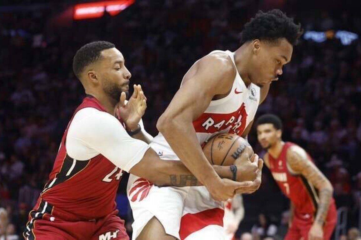 Scottie Barnes helps Raptors hammer Heat