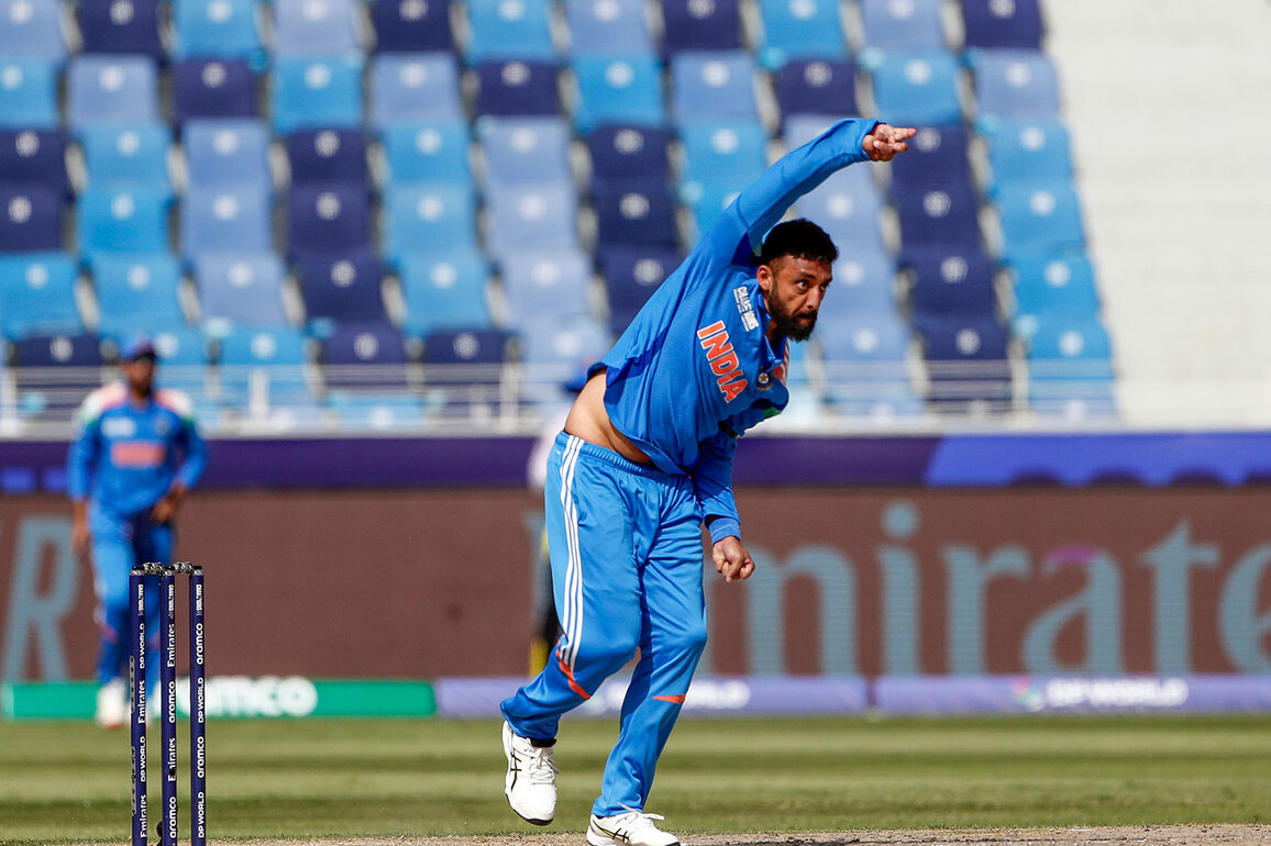 "Cup cheen sakte hain but...": Varun Chakravarthy takes dig at ACC chief Naqvi for not handing over Asia Cup trophy