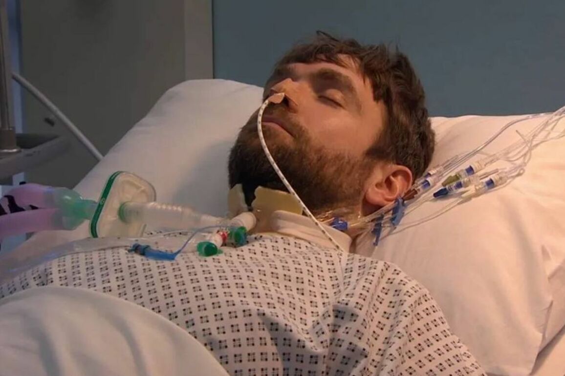 ITV Emmerdale's Aidan Moore's brother 'unveiled' as fans rumble family connection