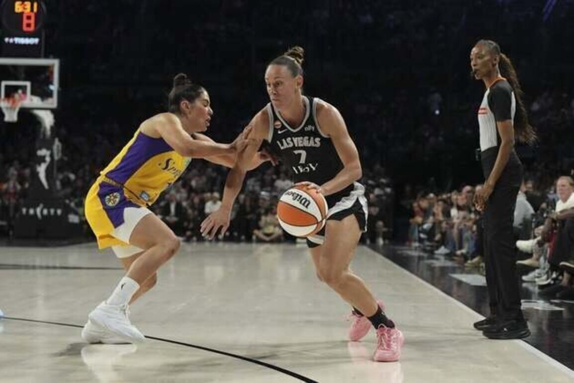 Kelsey Plum burns former team for 38 points as Sparks outlast Aces
