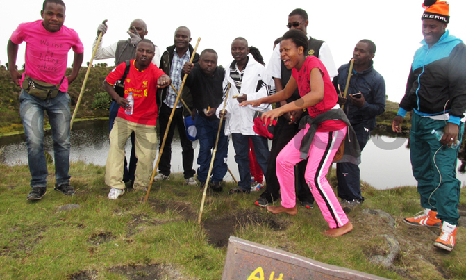 Tourism: 50 climb Mt. Muhabura Tourism: 50 climb Mt. Muhabura