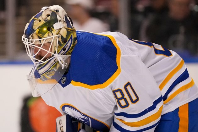 Jeff Skinner scores twice as Sabres defeat Predators to end skid