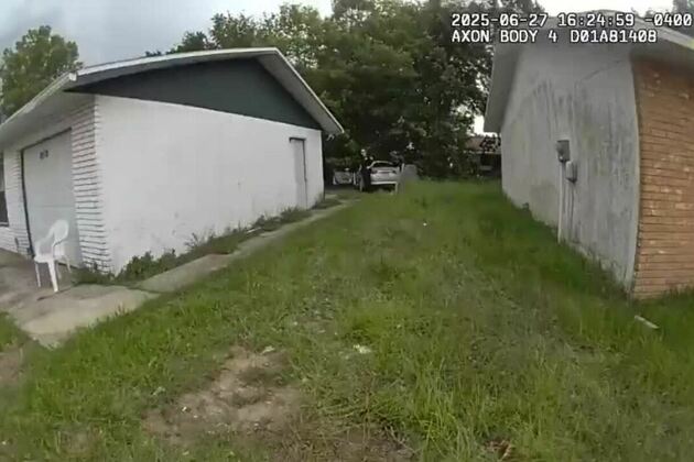 Video shows Florida man fleeing from officers with baby in car