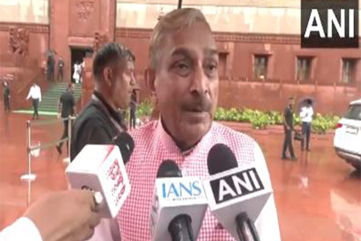 "Nation wants PoK...bullet and ball cannot go together": Pramod Tiwari