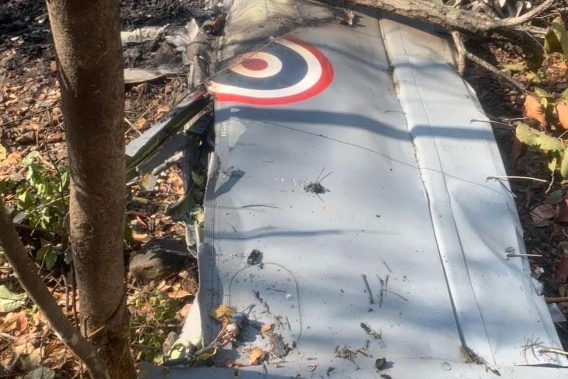 Photo Flash | 2 dead after AT-6 plane crashes in Thailand's Chiang Mai: media